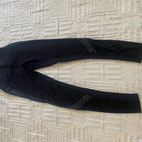 Alo Coast High Waist Stirrup Leggings Black - Picture 4 of 6